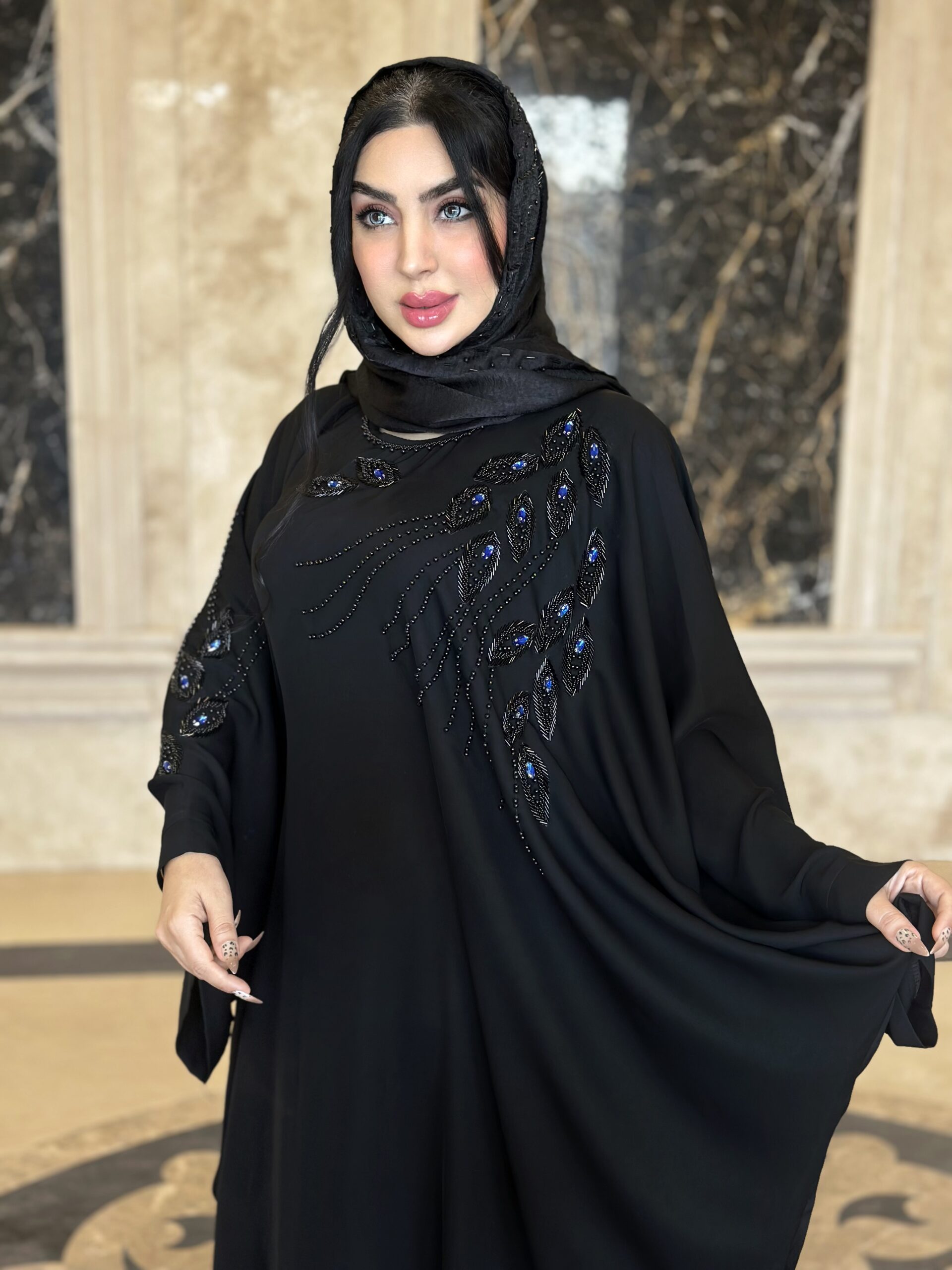 مانتوعبایی مزونی مدل طاووس سنگ آبی💎